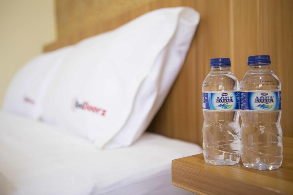 Reddoorz @ Tebet Asem Baris Hotel Jakarta Ngoại thất bức ảnh